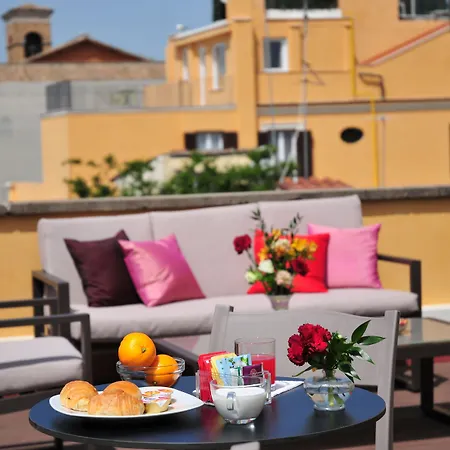 Piccola Navona Roof Garden