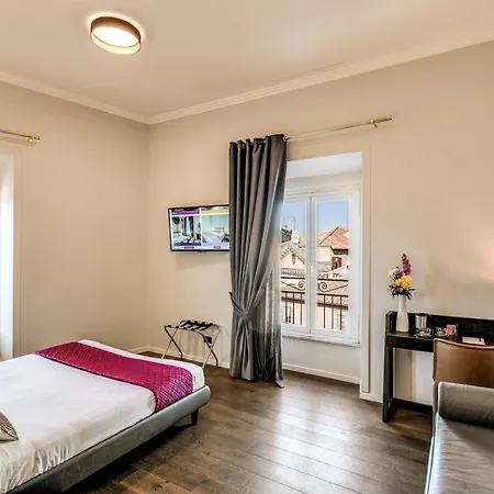 Piccola Navona Roof Garden 4*
